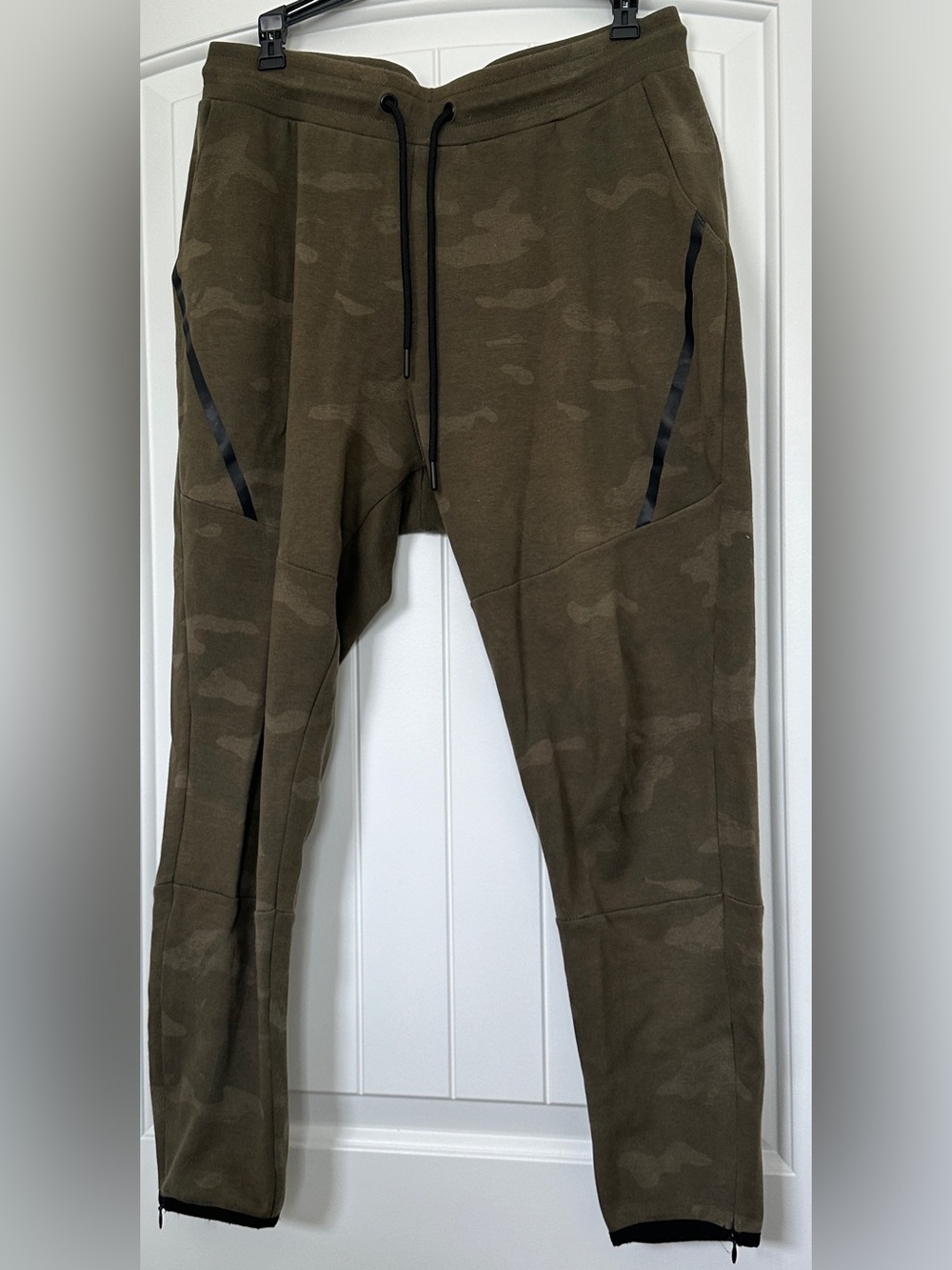 Zara Camo Tapered Leg Joggers Sz L